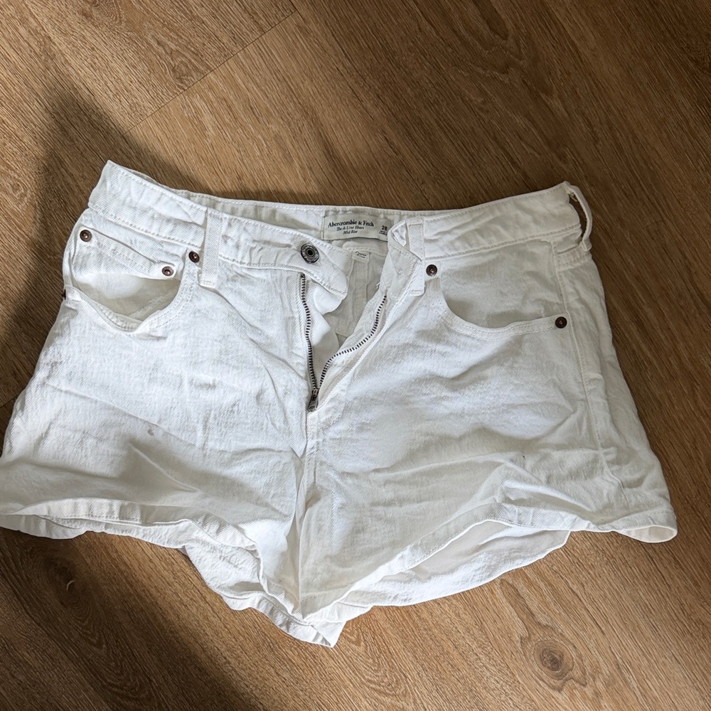 Abercrombie & Fitch White Women’s Jean Shorts
